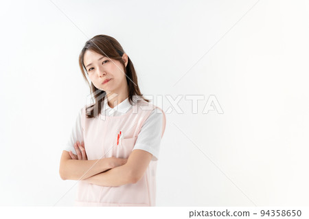 憂心忡忡的婦女、護理員、家庭傭工、托兒所老師 憂心忡忡的婦女、護理員、家庭傭工、托兒所老師 94358650