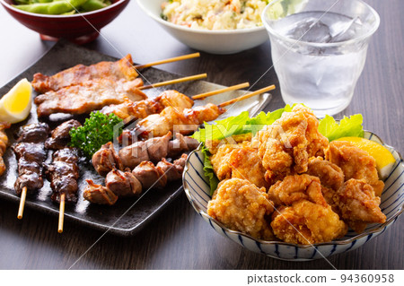 居酒屋料理和燒酒 94360958
