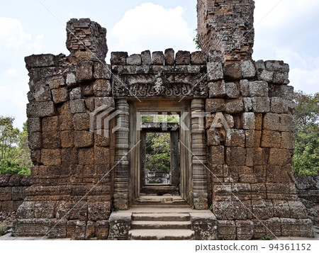 Architecture of ancient temple complex Angkor, Siem Reap Architecture of ancient temple complex Angkor, Siem Reap 94361152