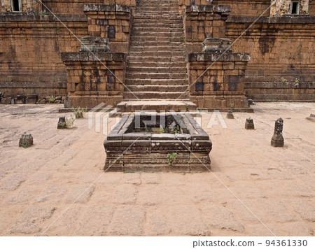 Architecture of ancient temple complex Angkor, Siem Reap 94361330