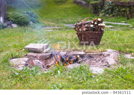 camp fire in the garden 94361511