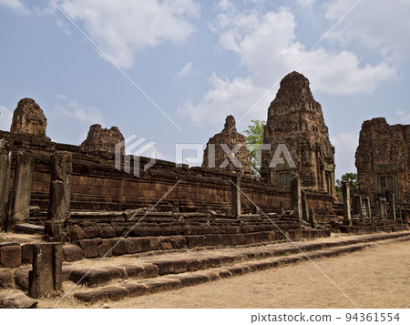 Architecture of ancient temple complex Angkor, Siem Reap 94361554