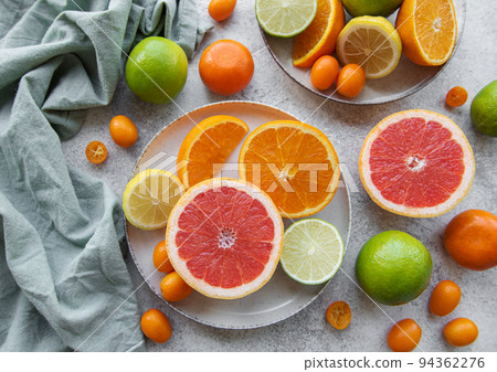Fresh citrus fruits 94362276