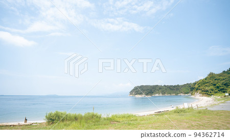瀨戶內海美麗的沙灘和遠眺大海 94362714