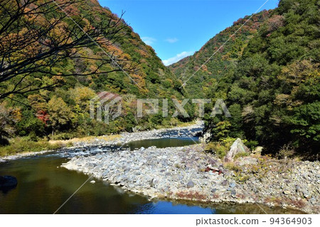 福知山線廢棄鐵路線和向川谷秋葉 94364903
