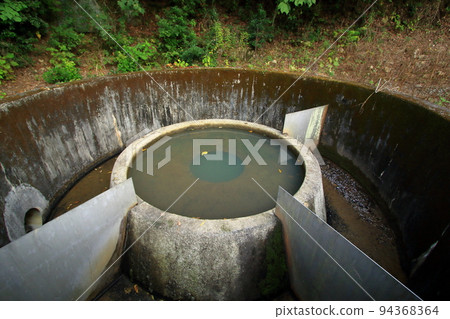 Cylindrical diversion (Okubo Dam) 94368364