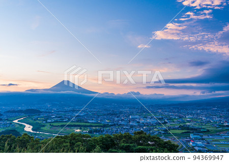 [Shizuoka Prefecture] Townscape around Mishima city and Mt. Fuji at twilight night view 94369947