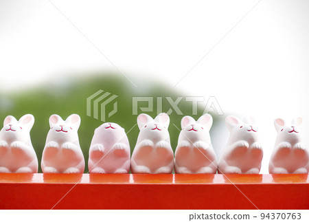 New Year's card material Year of the Rabbit 2023 zodiac lucky charm image material 94370763