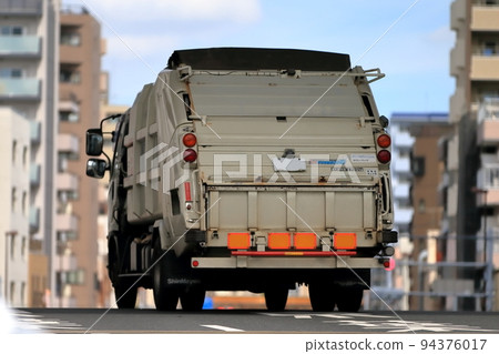 Garbage truck (garbage truck) image 94376017