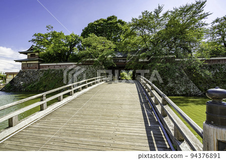 Suwa Takashima Castle, Kabuki Bridge and Kabuki Gate, Suwa City, Nagano Prefecture Suwa Takashima Castle, Kabuki Bridge and Kabuki Gate, Suwa City, Nagano Prefecture 94376891