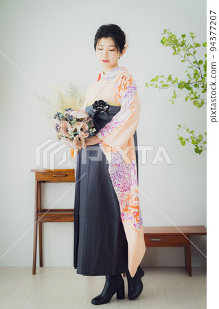 粉色風衣袴畢業典禮 粉色風衣袴畢業典禮 94377207