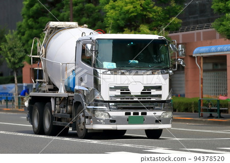 攪拌車圖片（混凝土攪拌車） 94378520