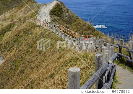 神威岬的 Charenka 步道 94378952