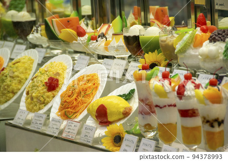 Oblique view of retro coffee shop food samples 94378993