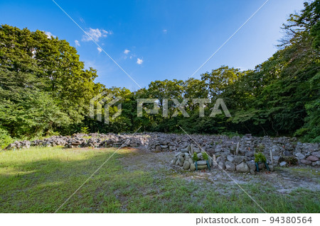 Double grave system in Kanto, Daisen Town, Tottori Prefecture Double grave system in Kanto, Daisen Town, Tottori Prefecture 94380564