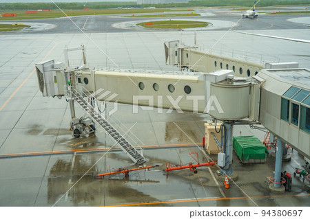 登機橋旅客登機橋(新千歲機場) 登機橋旅客登機橋(新千歲機場) 94380697