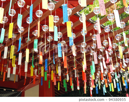 Wind chimes on the precincts of Sannoji Temple of the Shingon sect of Omuro school in Sasaguri Town, Fukuoka Prefecture 94380935