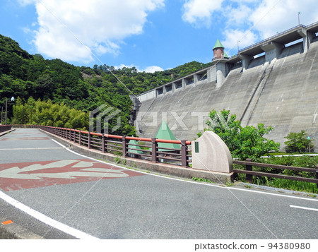 Narufuchi Dam, a concrete gravity dam in Sasaguri Town, Fukuoka Prefecture 94380980