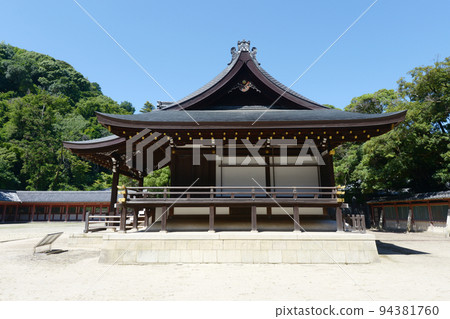 京都府八幡市石清水八幡神社噸宮 94381760