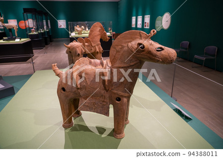 島根縣立古代出雲歷史博物館埼輪馬(島根縣出雲市) 島根縣立古代出雲歷史博物館埼輪馬(島根縣出雲市) 94388011