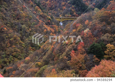 秩父瀧川溪谷的紅葉 秩父瀧川溪谷的紅葉 94389294