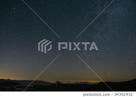 日本四國喀斯特地區非常美麗的銀河 94392432