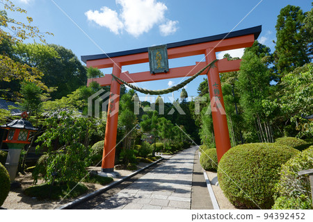 奈良縣奈良市中町龍禪寺入口處的鳥居 94392452