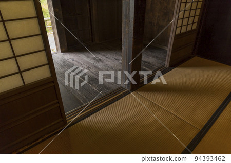 高山飛騨之鄉民俗村合掌造日式房屋 高山飛騨之鄉民俗村合掌造日式房屋 94393462