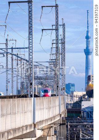 Akita Shinkansen E6 series (organized photo) Akita Shinkansen E6 series (organized photo) 94397319