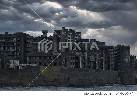 Dilapidated buildings and structures on World Heritage Gunkanjima 94400574