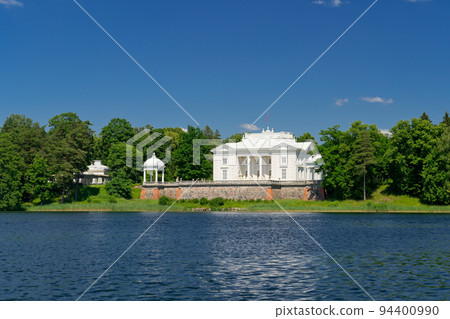 Big white palace Big white palace 94400990