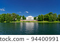 Big white palace 94400991