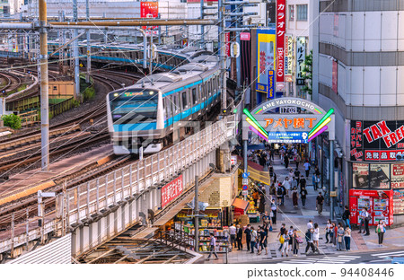 Tokyo cityscape in Japan 8 weeks the world's most .... View of Ueno's Ameyoko, which is crowded despite the corona crisis = September 16 Tokyo cityscape in Japan 8 weeks the world's most .... View of Ueno's Ameyoko, which is crowded despite the corona crisis = September 16 94408446