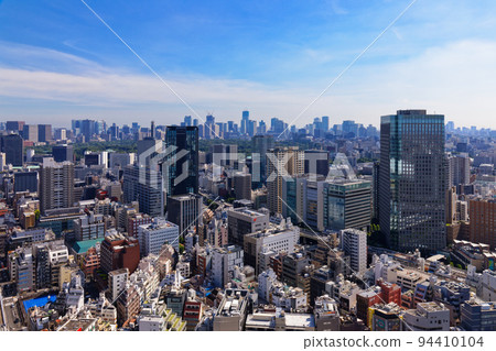 Overlooking the skyscraper district in the direction of Toranomon from the Tokyo Dome Hotel 94410104