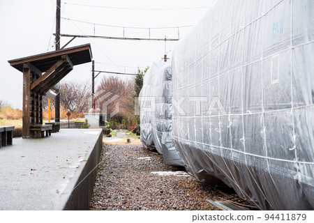 [Tsukigata Station] Hibernating Railway Vehicles 94411879