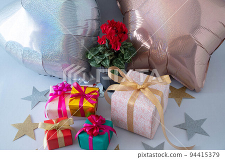 Image of a gift 94415379