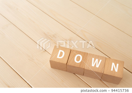標記為 DOWN 的塊 標記為 DOWN 的塊 94415736