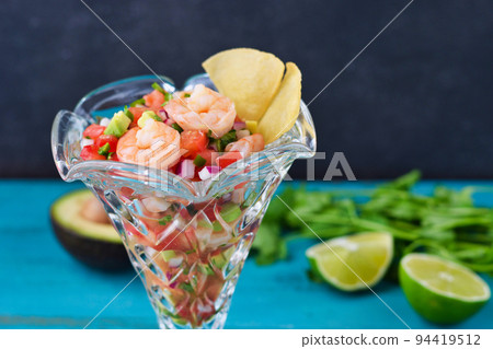Mexican ceviche 94419512