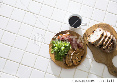A simple breakfast on the kitchen counter, 94421311