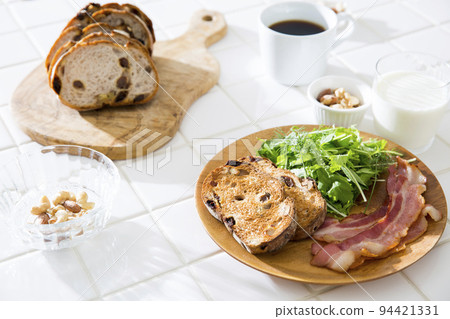 A simple breakfast on the kitchen counter, 94421331