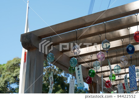 神社風鈴和藍天 神社風鈴和藍天 94422552