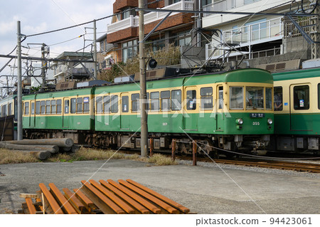 Enoden Type 300 [Minegahara Signal Station] Kamakura City 94423061