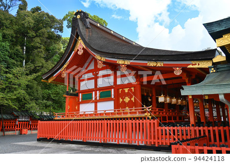 The main hall of Kyoto City Fushimi Inari Taisha Shrine visited in September The main hall of Kyoto City Fushimi Inari Taisha Shrine visited in September 94424118
