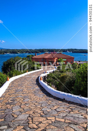 european style building 94430181