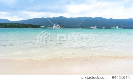 Kabira Bay in Ishigaki Island, Okinawa Prefecture 94431674