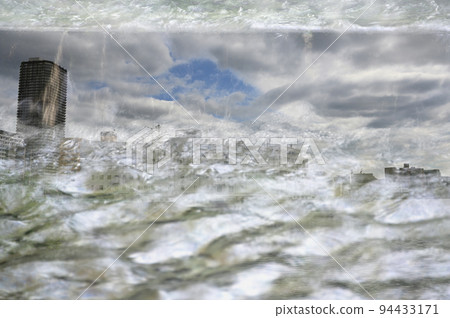 Water flow and skyscrapers on the Dojima River 94433171