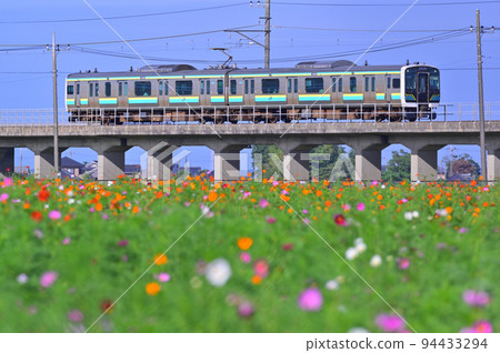 JR鹿島線E131系列和宇宙場 JR鹿島線E131系列和宇宙場 94433294
