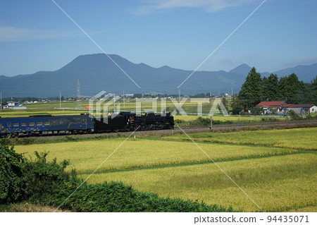 貫穿稻田的東北本線 貫穿稻田的東北本線 94435071
