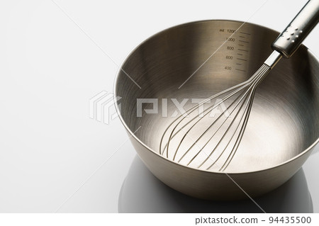 whisk and ball 94435500