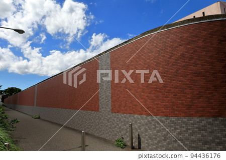 Prison fence (Chiba Prison) 94436176